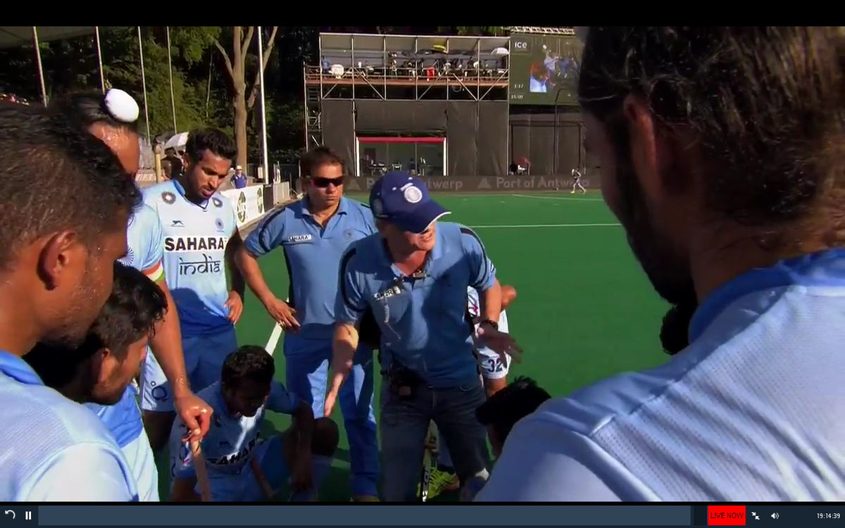 HockeyStyle's tweet image. We need high transfers to close the gap #coachtalk #paulvanass #HWL2015 #INDMAS  4Q underway now