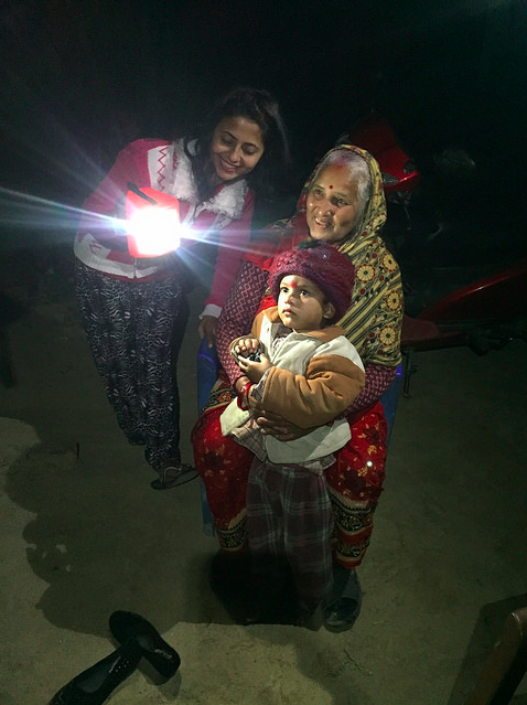 TurtleTalksTV's tweet photo. #Solar lights ensure safety at night for vulnerable women &amp; children #Nepalearthquake READ NOW http://t.co/VBOst0jKCn http://t.co/UBKu64DcF0
