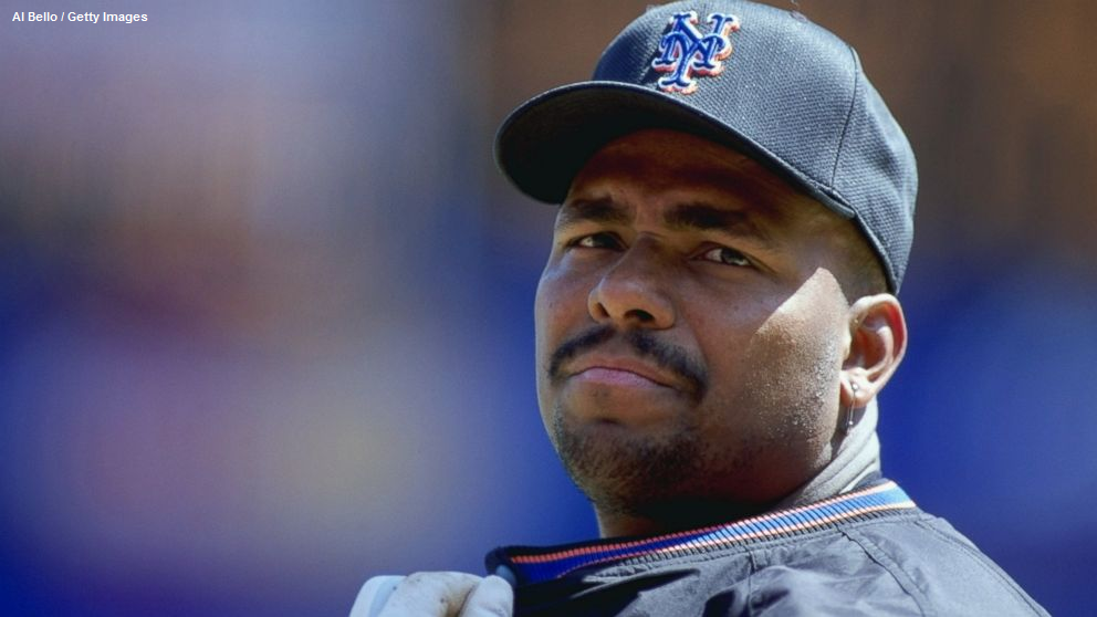 GMA's tweet photo. Each July 1 until 2035, @Mets must pay Bobby Bonilla $1.2 million. He hasn't played since 2001 http://t.co/9ij1UMvnCZ http://t.co/vYuN1sV7x3