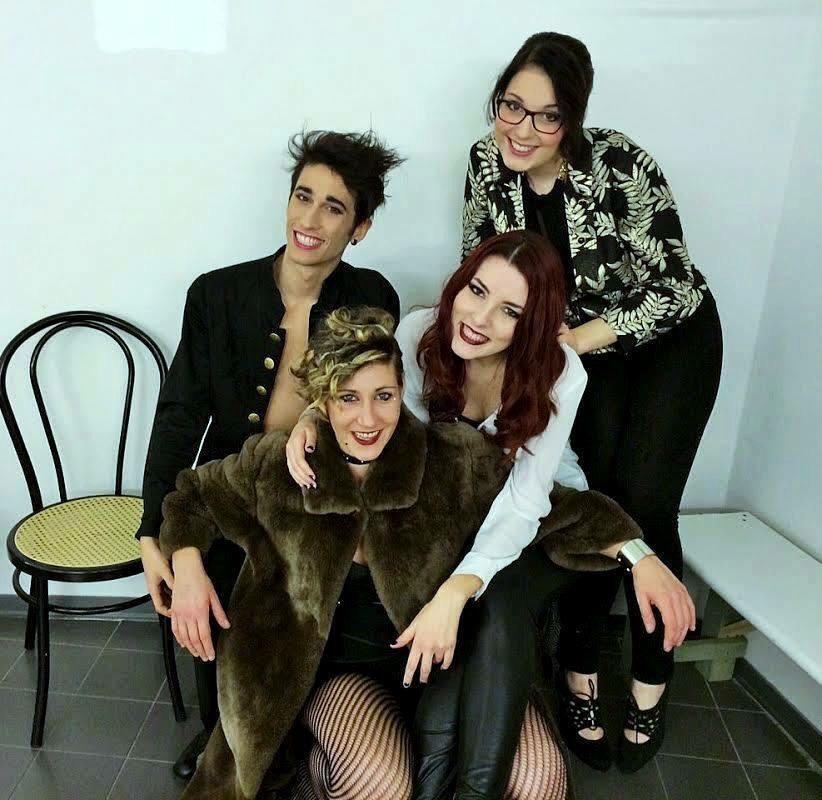 All togheter in the #backstage! Do you #remember <a href="/TeatroManzoni/">Teatro Manzoni</a> #Nerone duemila anni di calunnie 😁🎭🎉