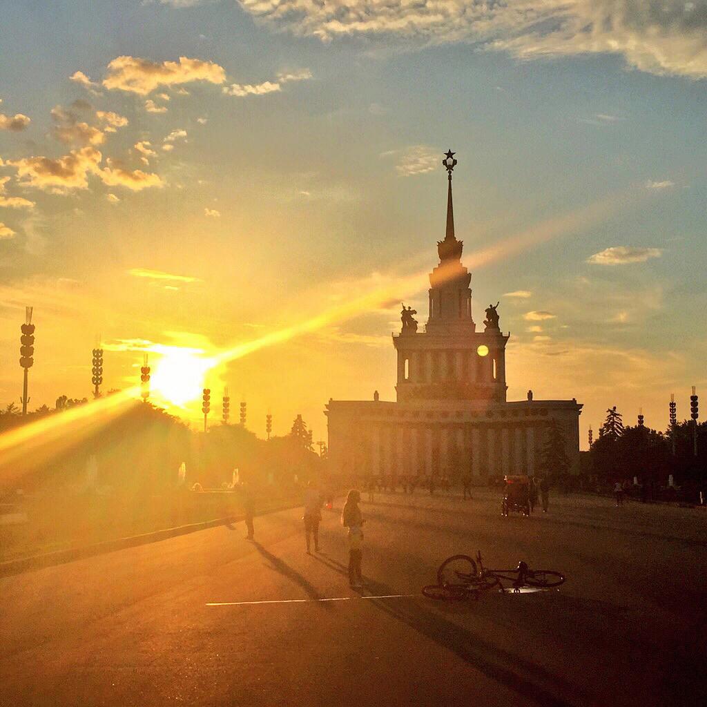 Раннее утро в москве