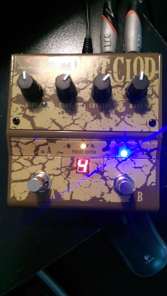 [Image: CI2L31BUcAAcgCj.jpg]