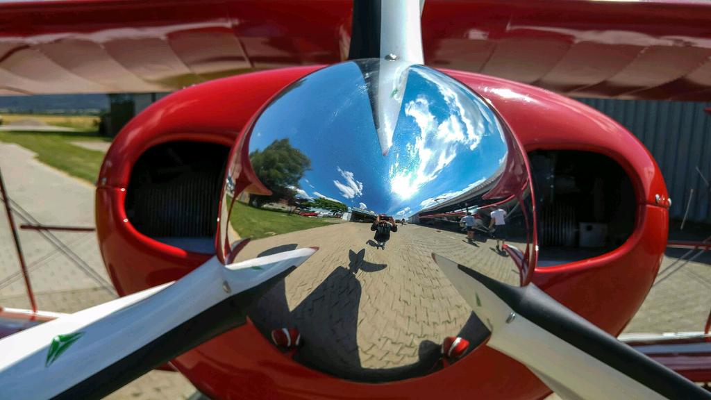 DriveARTDesign's tweet photo. Flugzeug Sonne Chrom #TesteG4 http://t.co/6l6bdqkVmB