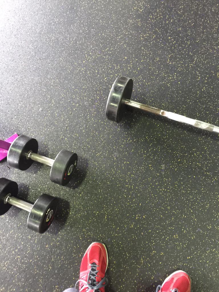 reginesque's tweet image. Weights and sweat and shit