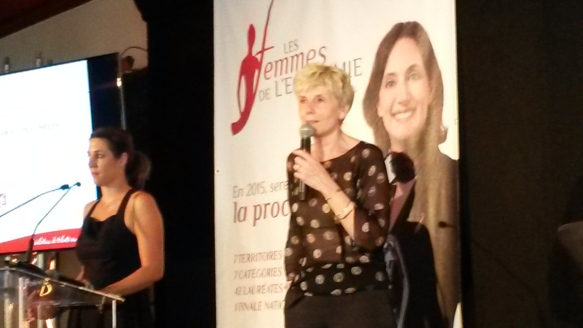CE_LoireCentre's tweet photo. A Chambord, Nicole Etchegoïnberry ouvre la 1ère cérémonie des Femmes de l'économie en région Centre-Val de Loire. http://t.co/UYdZdJMEdg