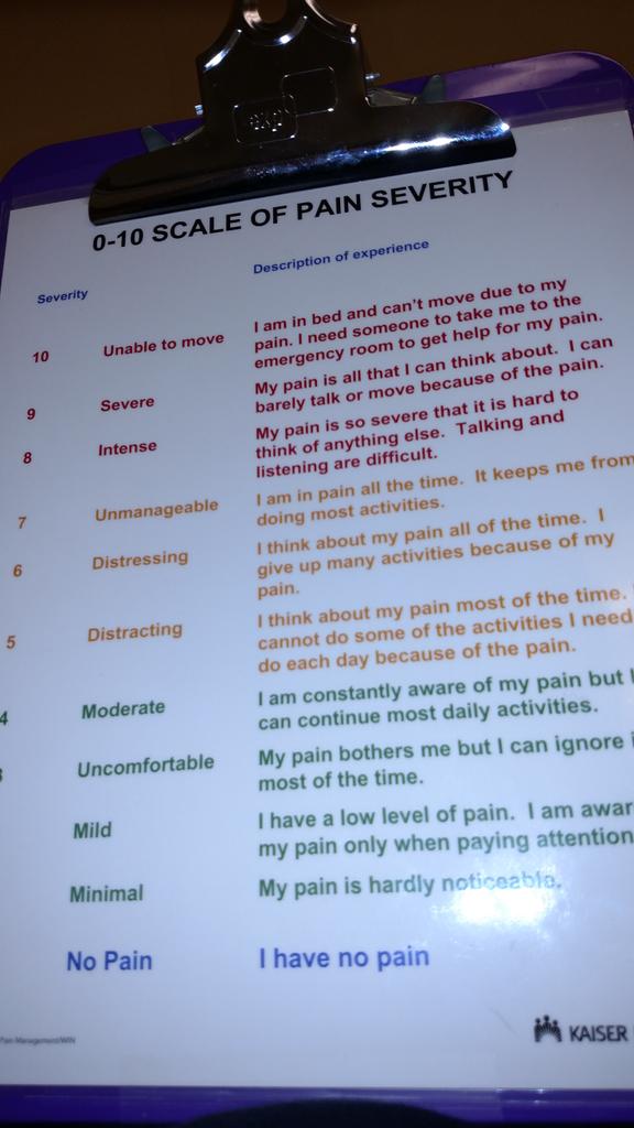 SallyMoore1234's tweet image. SERIOUSLY Who designed this scale? I play with this stuff while I wait! &quot;the disc is like a jelly donut&quot; #BackProblem