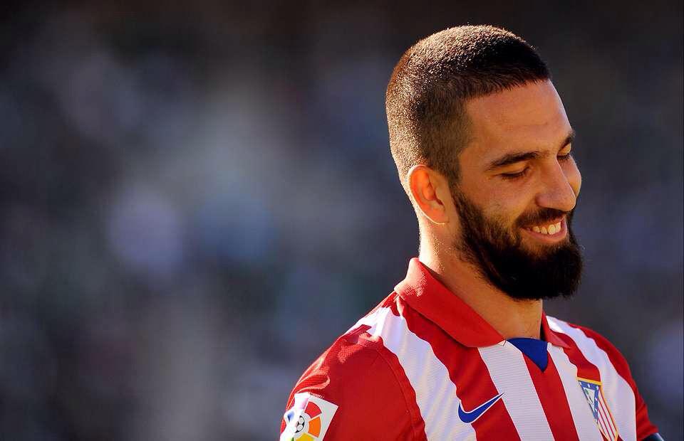 WYN_Mercato_'s tweet photo. Arda Turan va rejoindre le Barça (35M€) pour 5 ans et ne jouera qu'à partir de janvier 2016. [Marca/Sport] #WLiga http://t.co/szmZrioLNq