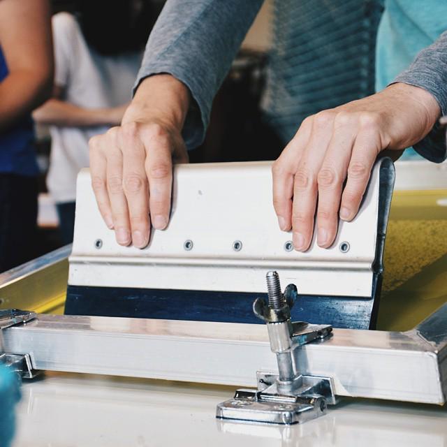 wearebrainstorm's tweet photo. Screenprinting or screen printing? We prefer the former. Discuss. #screenprinting #printstโฆ http://t.co/ulToKblBvr http://t.co/WMd5vs5sHA