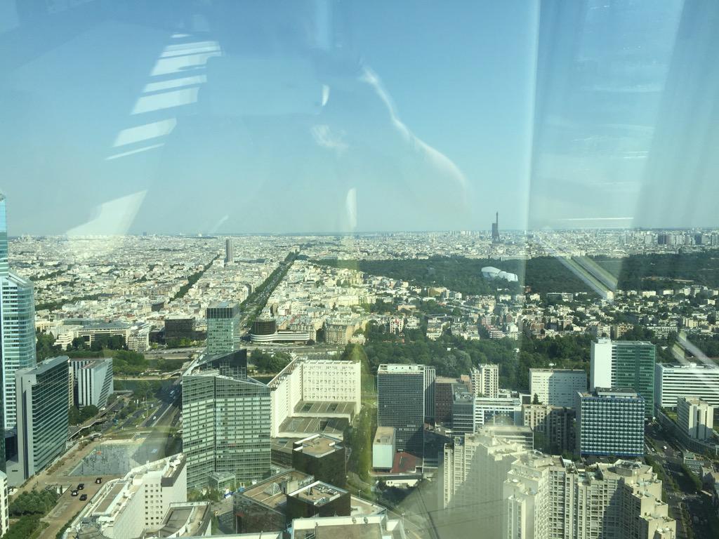 HoyauxM's tweet photo. 39e étage de la Tour Majunga rdv demain soir 18h30  Débat Grand Paris La Défense @hautsdeseinefr #mongrandparis http://t.co/jcopph7mm7