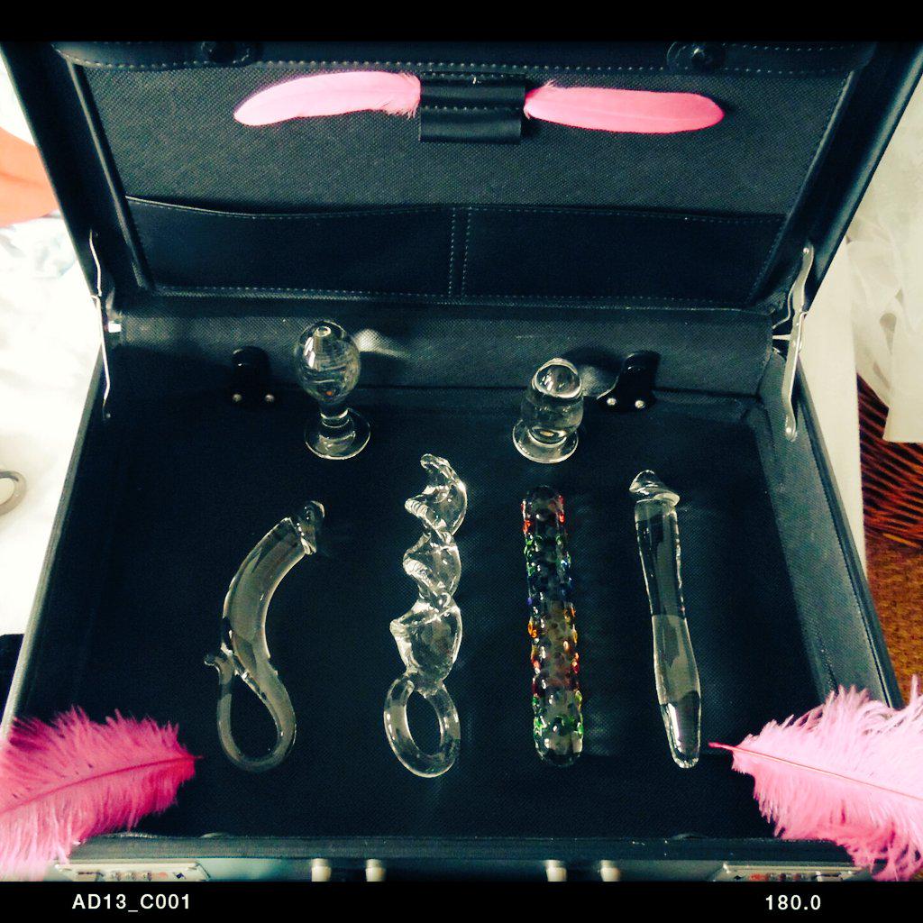 DirtyBriefcase's tweet photo. #sexy #PINK #SOLIDGLASS #SMOOTH #cool #SexToys #dildos #UKHeatwave #hothothot - limited time only #dirtybriefcase http://t.co/PHj7TnXkZg