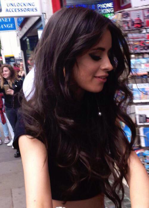 voteharmonizer's tweet image. Es tan dulce - Camila Cabello ❤️ #LoopOff5H