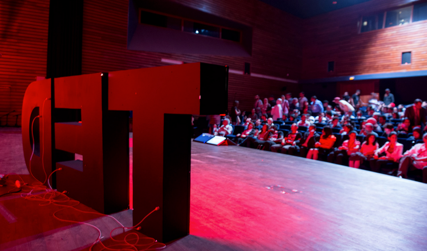 laraeastburn's tweet image. 5 TED Talks Every Social Media Marketer Should Watch by @GeoffDesreumaux on @WeRSM bit.ly/1Nw9WbX