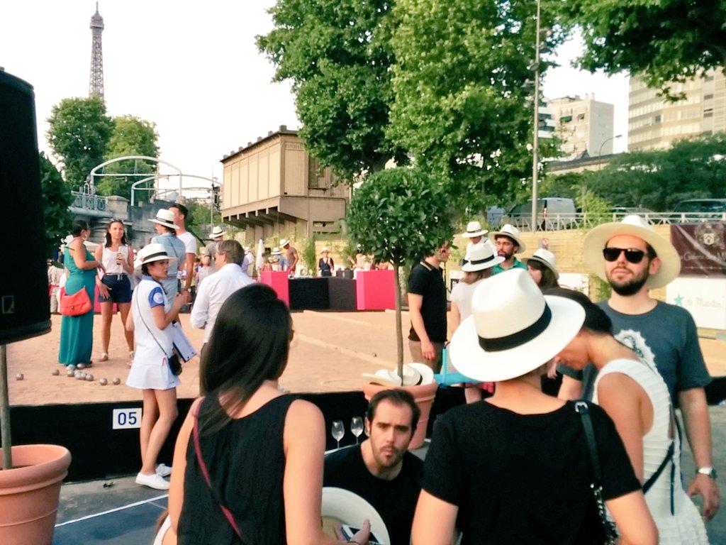 PLSchaming's tweet photo. On est bien au Trophée de la Pétanque Gastronomique :)
Défaite sur le 1er match, mais on va se reprendre ! #TPG2015 http://t.co/v3RAzGeTXA
