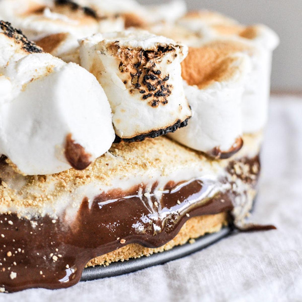StephensCocoa's tweet photo. In honor of our newest cocoa flavor, here's a treat that will leave you wanting s'more! http://t.co/GrySWZwC8y http://t.co/RWzrrcOZEx