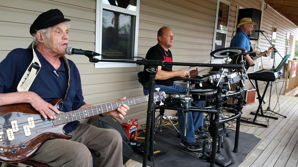 Canada Day activities in the Blackville Municpial Park. @959sunfm @BlackvilleNB #95DaysOfSummer