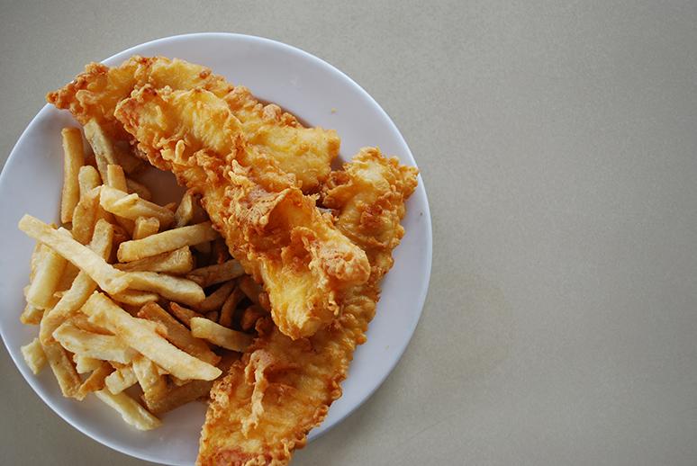 CockneyKings's tweet image. One 🐟? Two 🐟? Five 🐟? How much can you eat?! #AYCE on all day today (open 'till 8pm)! -&amp;gt; cockneykings.ca/daily-specials/