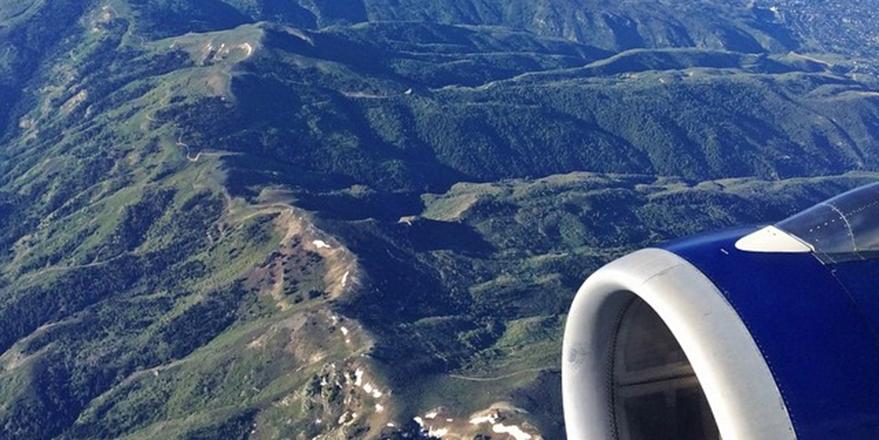 Delta's tweet photo. For July, let’s capture photos over every US state. Tag yours with #photoginflight and the state to contribute. http://t.co/AIJVsUKBB2
