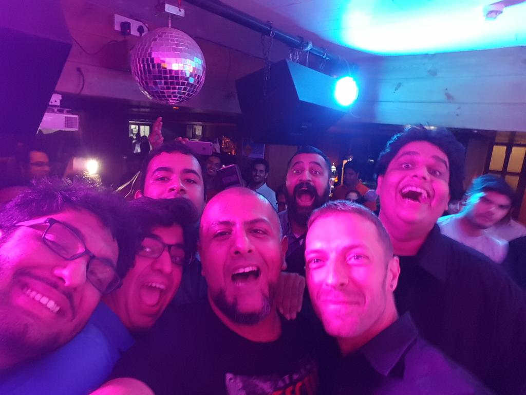 VishalDadlani's tweet image. Chris Martin, @BecauseImFreida @Raghu_Dixit @AllIndiaBakchod What a night! MENTAL!!!
