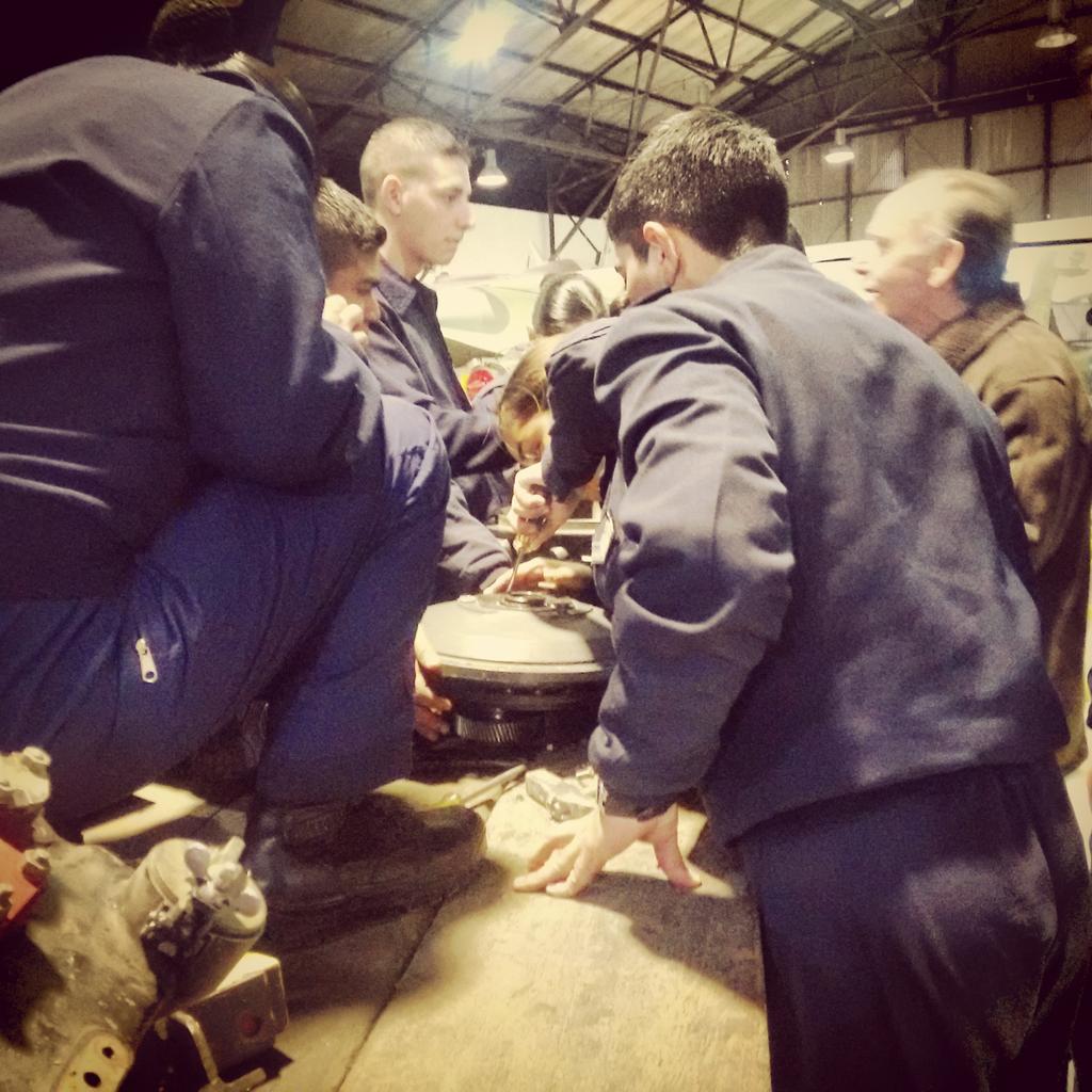 solperlas's tweet image. Arriba los mecánicos