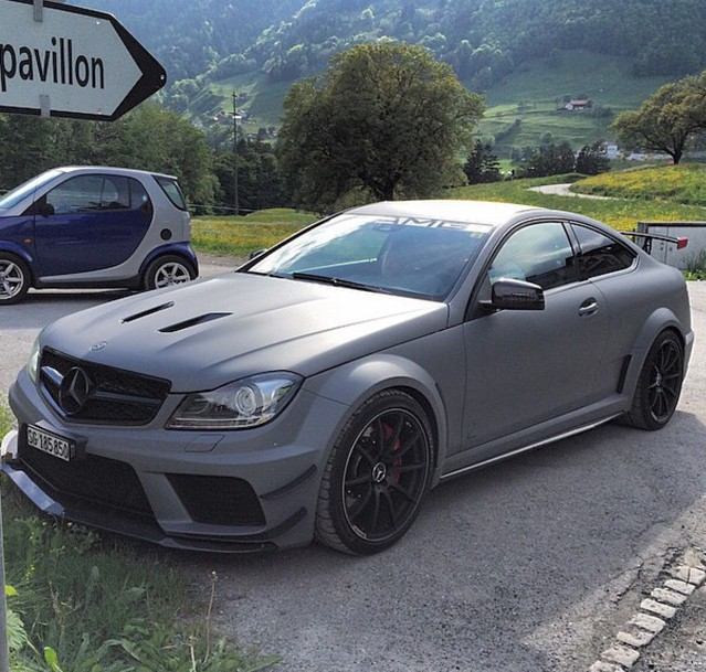 CarSwapMe's tweet photo. Mercedes C63 AMG 💀 http://t.co/y0AHAkEsw6