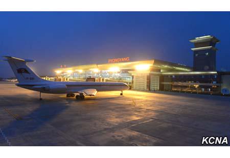 frankfeinstein's tweet photo. New Pyongyang Airport Terminal Opens | @KCNAWatch http://t.co/Er4TfjC8sJ http://t.co/ItEeCe18Sk