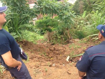 BomSc1952's tweet photo. Deslizamientos de Tierra en el Sector el Sendero de Barrio Sucre CBSC Trabajando por la Comunidad. http://t.co/WOe4tiz77m