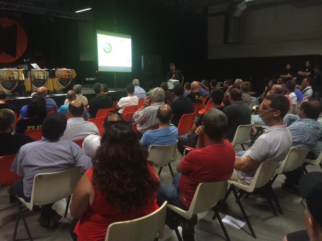 By_Taxi's tweet photo. Hoy hemos explicado nuestro proyecto a los miembros de @Elite_TaxiBcn y @LlumVerd @taxi_Tomasa @taxiyellowblack #taxi http://t.co/gcpRxFl9FO