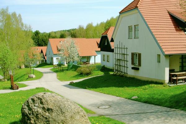 BungalowBe's tweet photo. Bungalowpark vakantiepark zoeken?
http://t.co/KpC910IlXC http://t.co/HR14CIu0wK