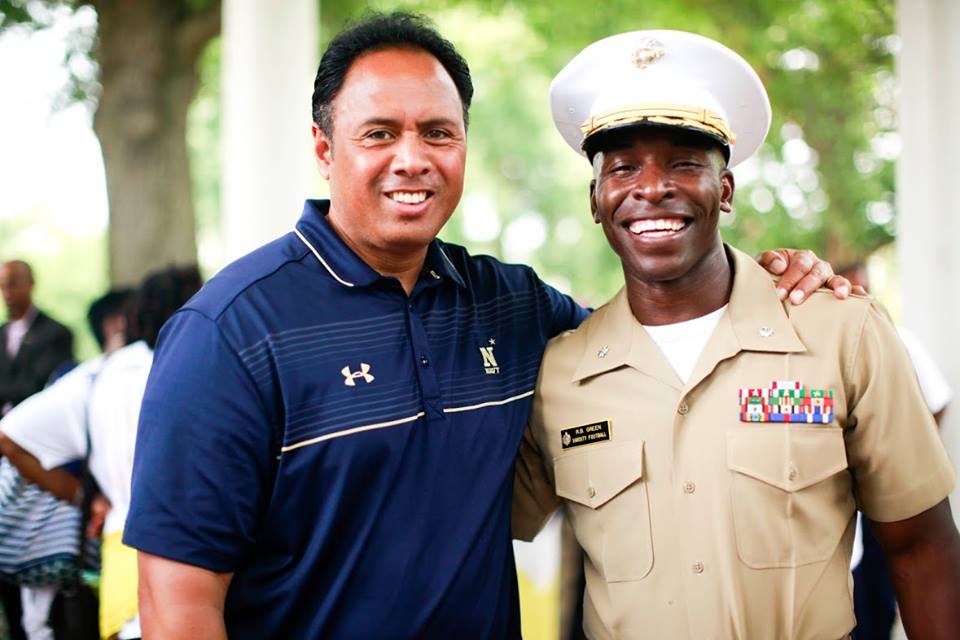 ken_niumatalolo's tweet image. Honored to watch our Dir of Player Development  #Brotherhood '98  @GreenRB21 get promoted to LtCol today. Special man