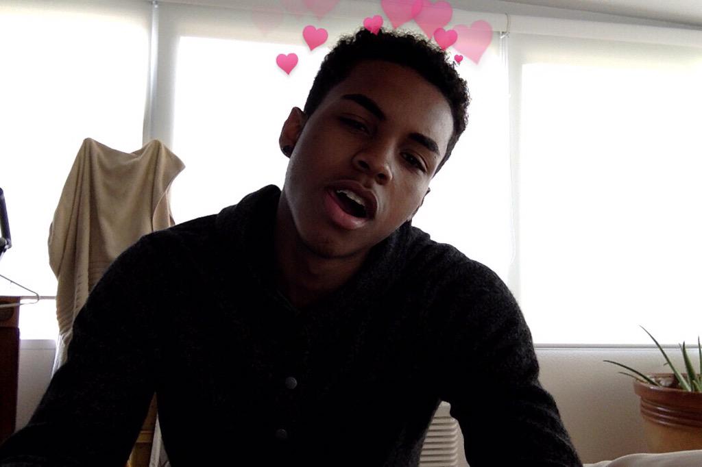 cuteblackguyss's tweet photo. http://t.co/8wH2yDXWtV