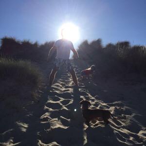 eadie11's tweet photo. So lucky to live so close to the beach #Norfolk #Winterton #DuneJumping http://t.co/mJE39QIvtB