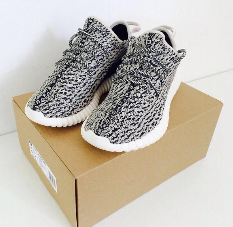 codeinexpapi's tweet photo. Adidas Yeezy Boost 350 http://t.co/pFv7iYwxKB