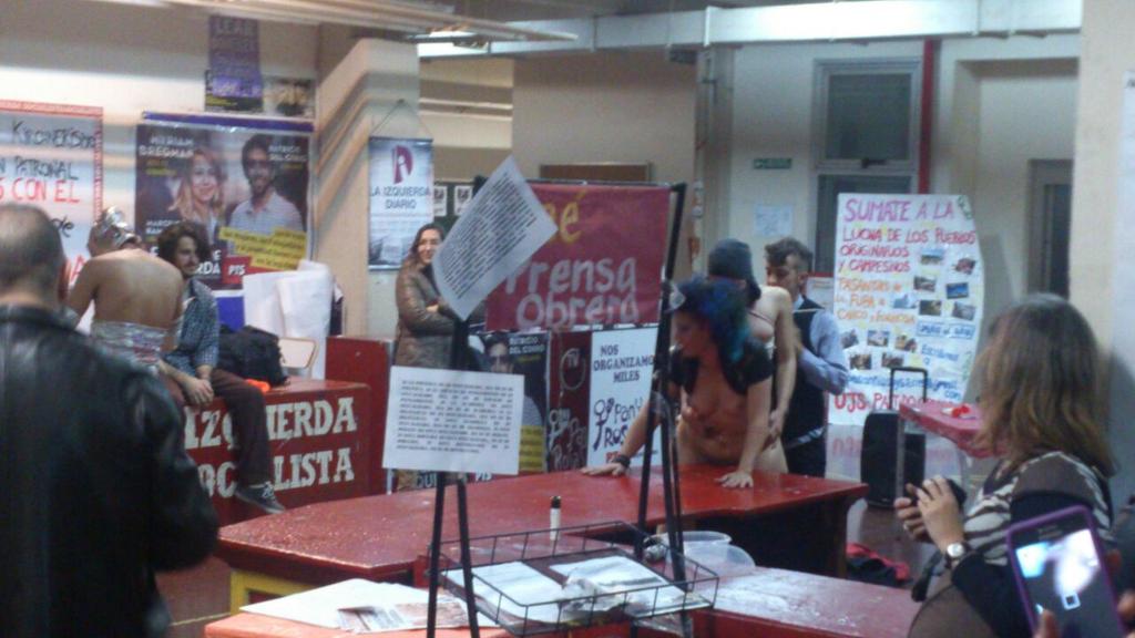 SEXO ARRIBA DE MESA DEL PARTIDO OBRERO: Provocación "post-porn" del decanato de #Fsoc CI3OW_lWUAAeLxX