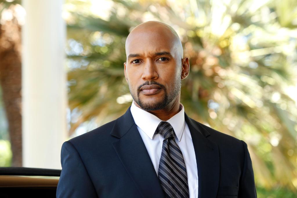 Wishing a very happy birthday to Henry Simmons!  
