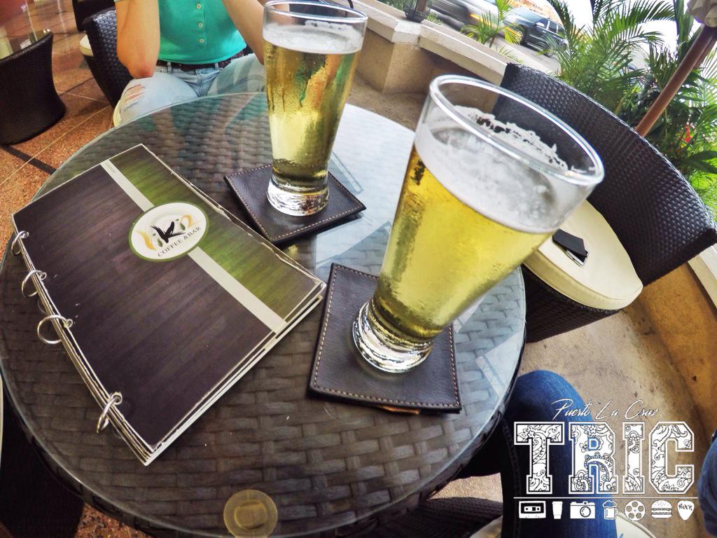 Tricplc's tweet photo. ¡ Miércoles casual ! 2x1 en birras y daiquiri en @LIKI2CB , Excelente ambiente y buena música, en CcPuenteReal http://t.co/91Q1KceyNX