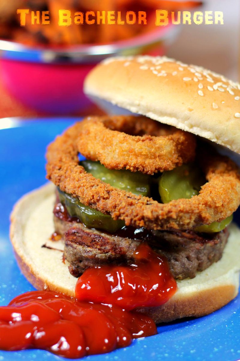 ManTripping's tweet photo. Easy Twist on a Classic Treat: The "Bachelor Burger" @AlexiaFoods #SpringIntoFlavor #ad http://t.co/d5KnczNf29 http://t.co/bqEwT7Ccbb