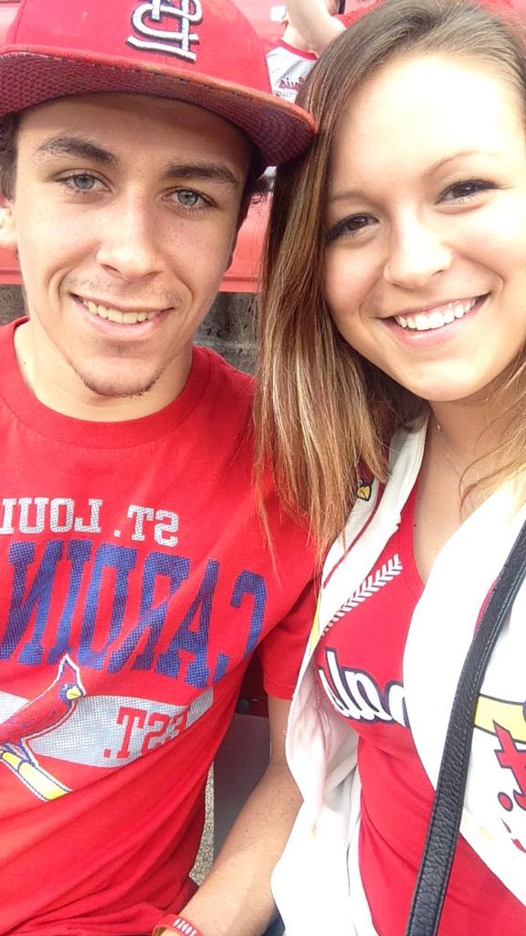 norachapps1017's tweet photo. #cardsfangram http://t.co/cL5vbQwzW4