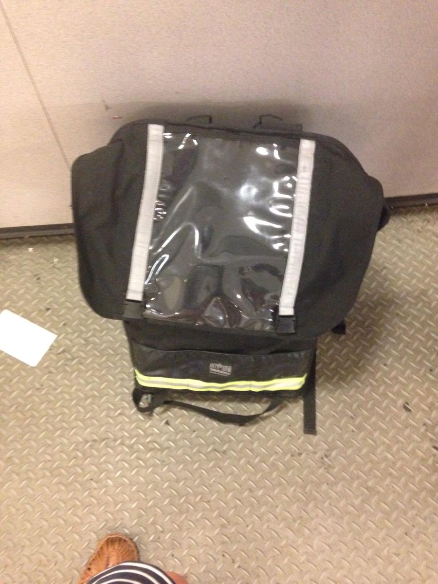 PIRECS's tweet photo. Post office style 🚲📤📬📨 http://t.co/LBTr38DUQB