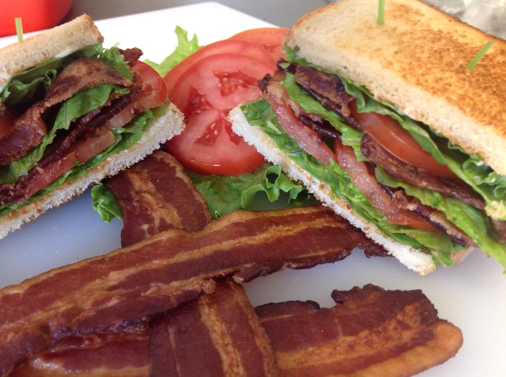 BaconPDX's tweet photo. Your #CoolForTheSummer #PDX #dinner options: #BSSST #BuildaBLT Classic #Spinach #Salad #Quinoa Salad #Jalapeno Popper http://t.co/U0cCGLYIKp