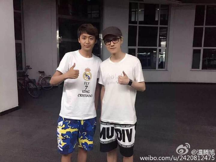 Luhan with friend update weibo 2015.07.02 @tiwiyanti_  @LUHANLAND  <a href="/appev17/">mijinseo</a>  <a href="/YoohShexory/">Sherryzhu7</a>  <a href="/luliful/">룰루랄라</a>  <a href="/ExiLyhan/">Exi lyhan_luhan 07</a>