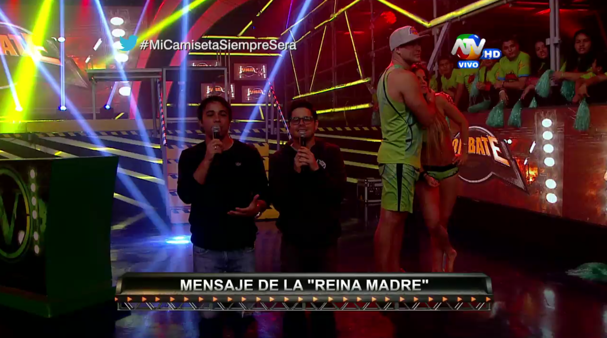 Combate_ATV's tweet photo. 'La Reina Madre' bendice la relación de .@AleBaigorria1 Y .@RodriguezPancho ¡Dale RT! #MiCamisetaSiempreSera @atvpe http://t.co/TFeknaEfi9