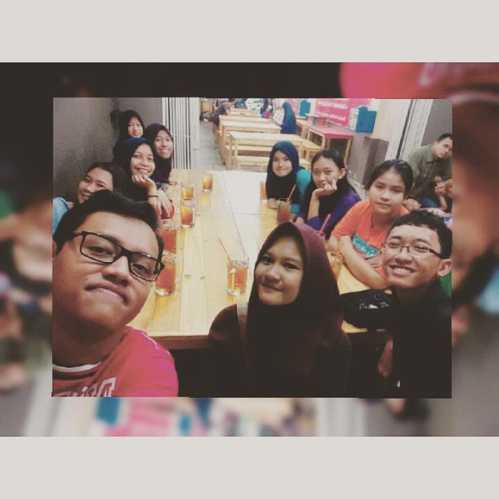 mading9bpjs's tweet image. Kemaren kita bukber di Cabe Rawitz