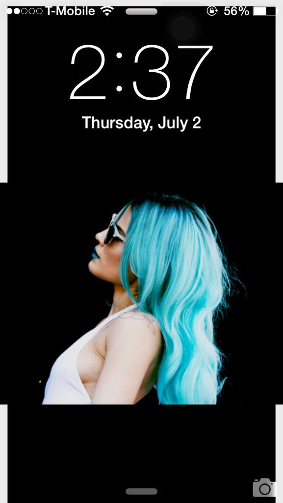 1DLoveLife__'s tweet photo. RT if you want this Halsey lockscreen 💠 http://t.co/wSyhBCjlyz