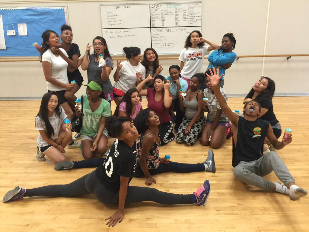VHSCheerSquad's tweet photo. #vhscheer http://t.co/jjsD9elzcy