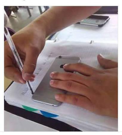 HeilyReyes's tweet image. #niTantukkyTweetss  #TipicoQue
Cuando eres pobre y no tienes para una regla.