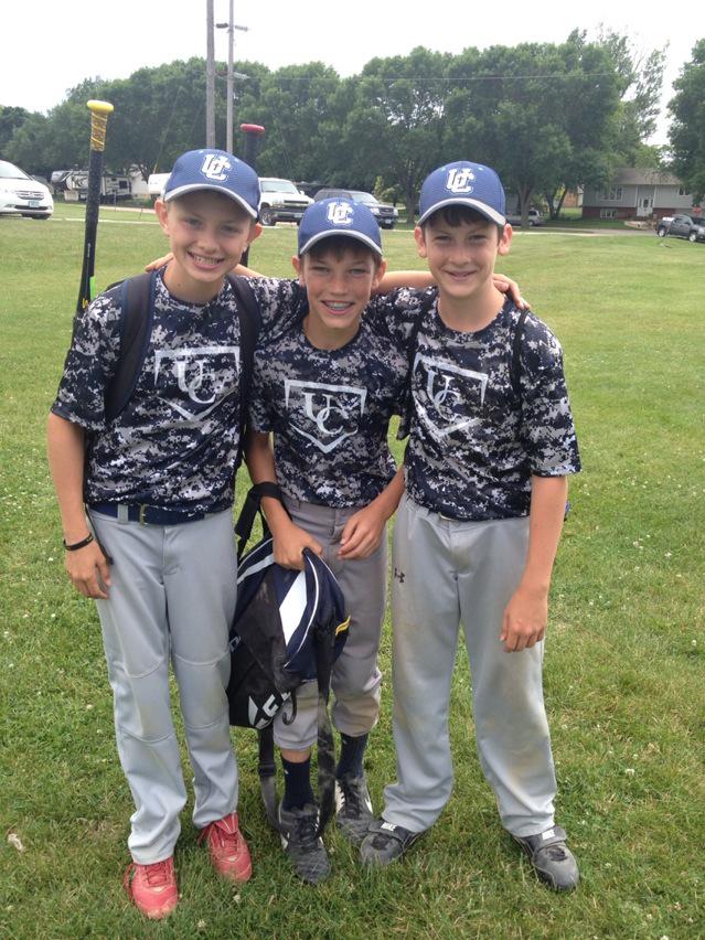 avb_amyvb's tweet photo. Baseball buds http://t.co/rl4tAsbvPr