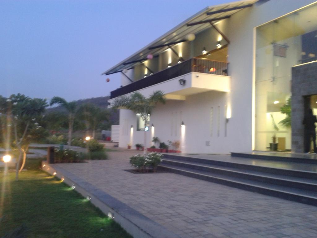 InfoAgostini's tweet photo. Ruta del Vino. India. SOMA Vineyards and Resto. http://t.co/DxTZBonRgt