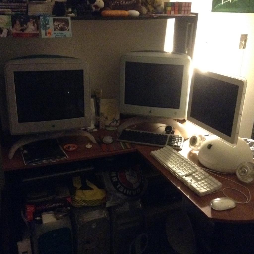 RealSeanSmart's tweet image. I LOVE My Legacy Computers, Here Are Some of Them
#iMacG3 #iMacG4 #PowerMacintosh #PowerMacG3 #PowerMacG4 #PowerMacG5