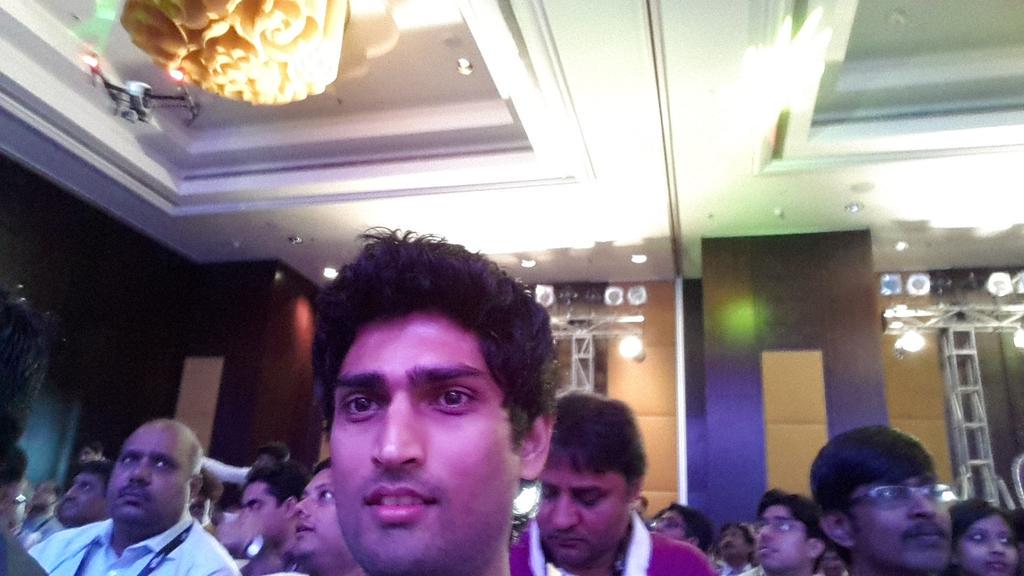 realvikramjain's tweet image. #AWSEnterprise  - cool drone to kickstart the show
