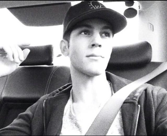 danielanieves60's tweet photo. When he sent me this I was missing him so much.❤️❤️❤️😘😘😘😍😍😍😥😥😥😥 http://t.co/fhDqjGWdvu